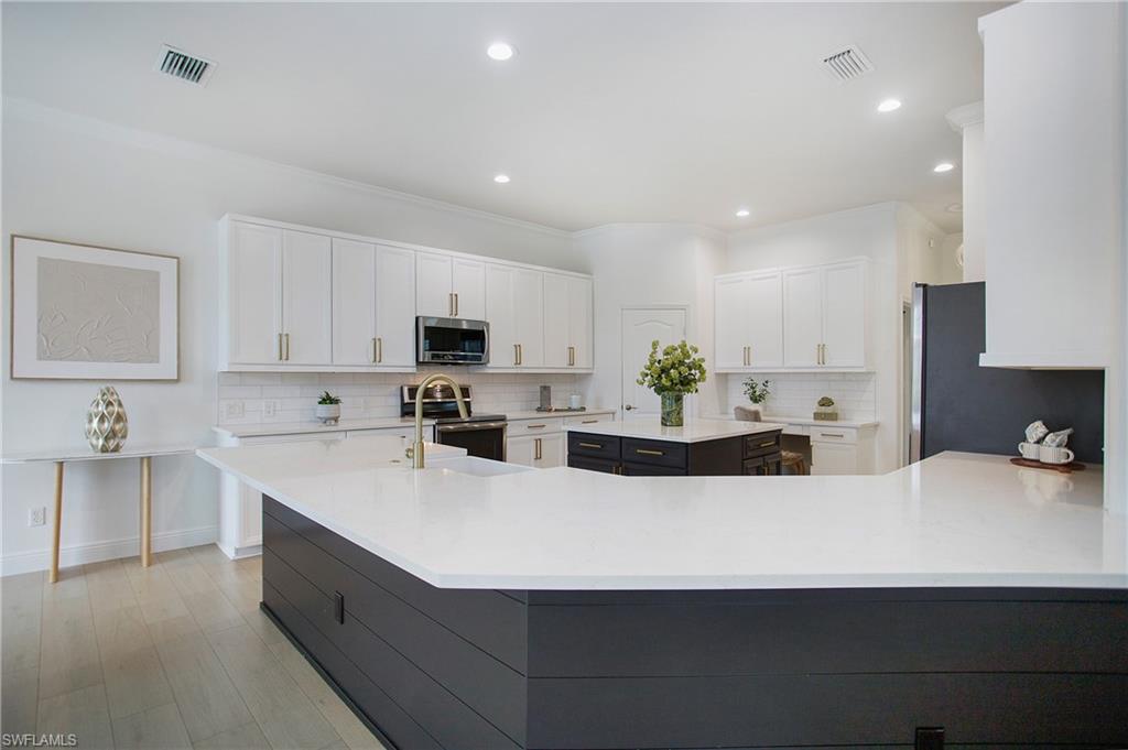 INDIGO LAKES - Residential