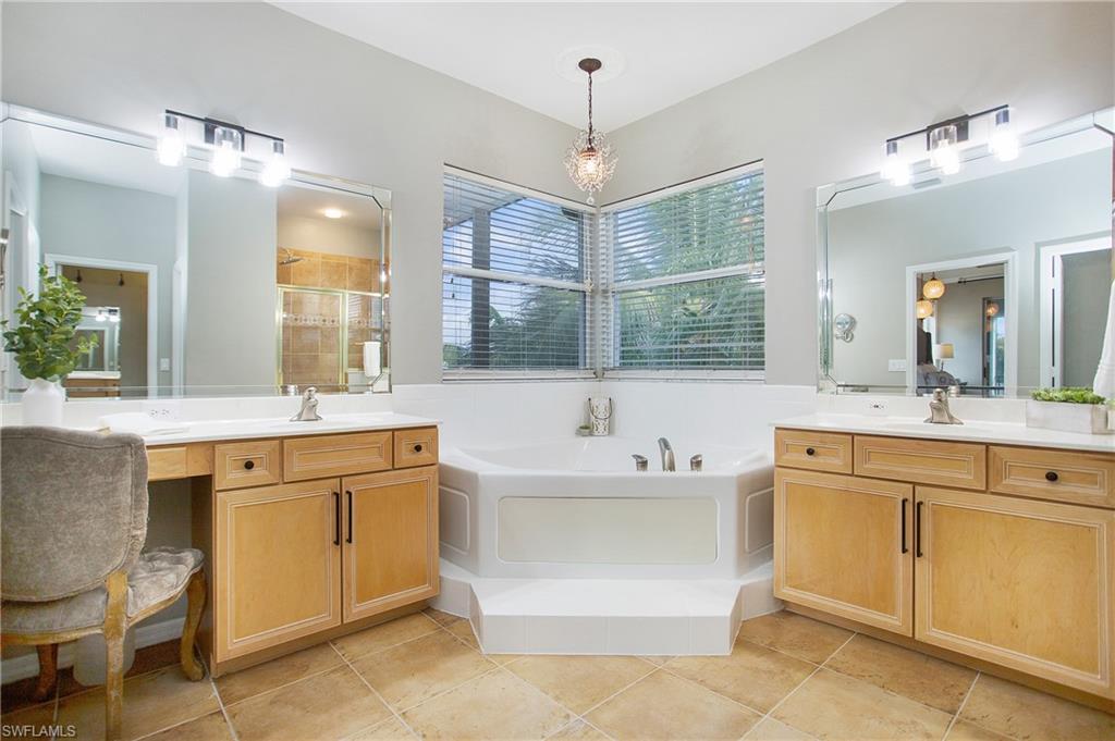 INDIGO LAKES - Residential