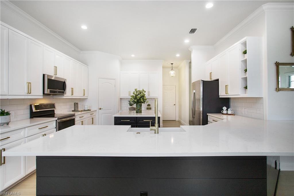 INDIGO LAKES - Residential