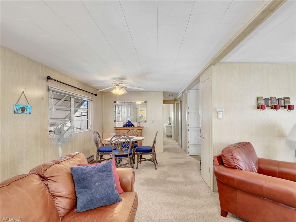 MOBILE MANOR - Residential