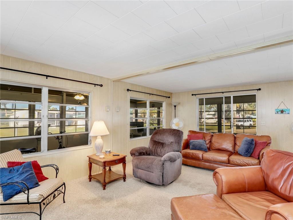 MOBILE MANOR - Residential