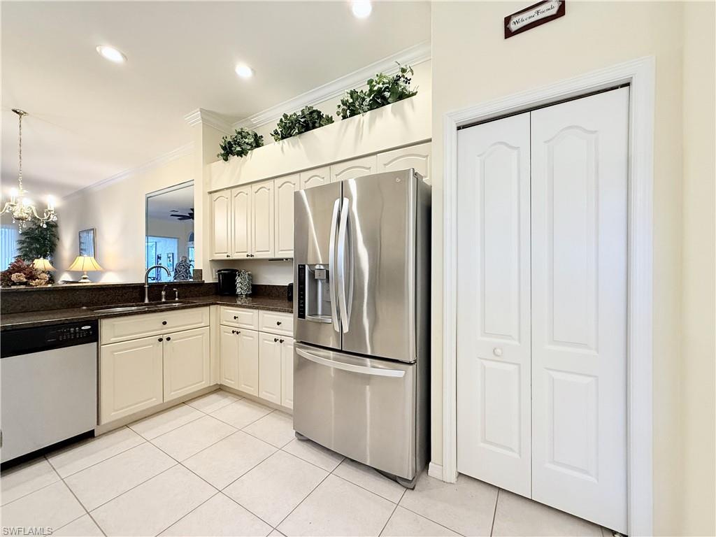 VILLAS AT KILKENNY - Residential