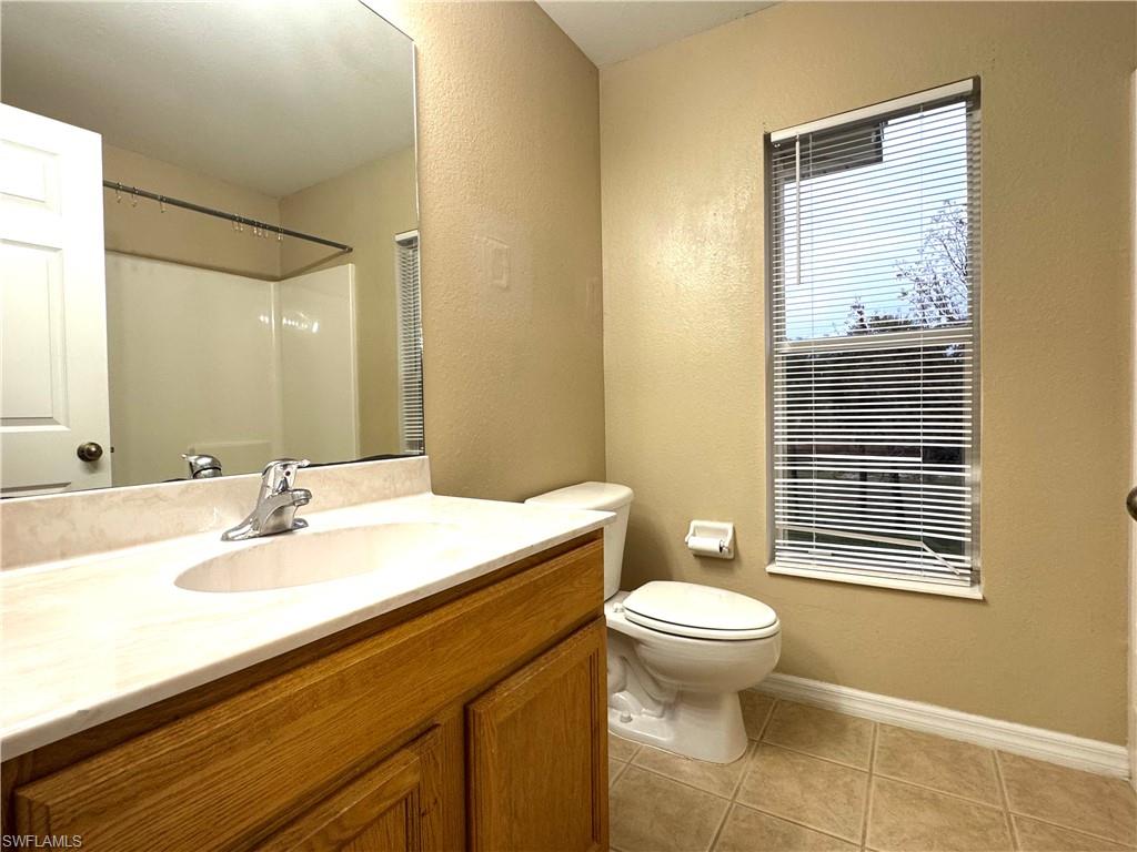 SHADOW LAKES - Residential Lease