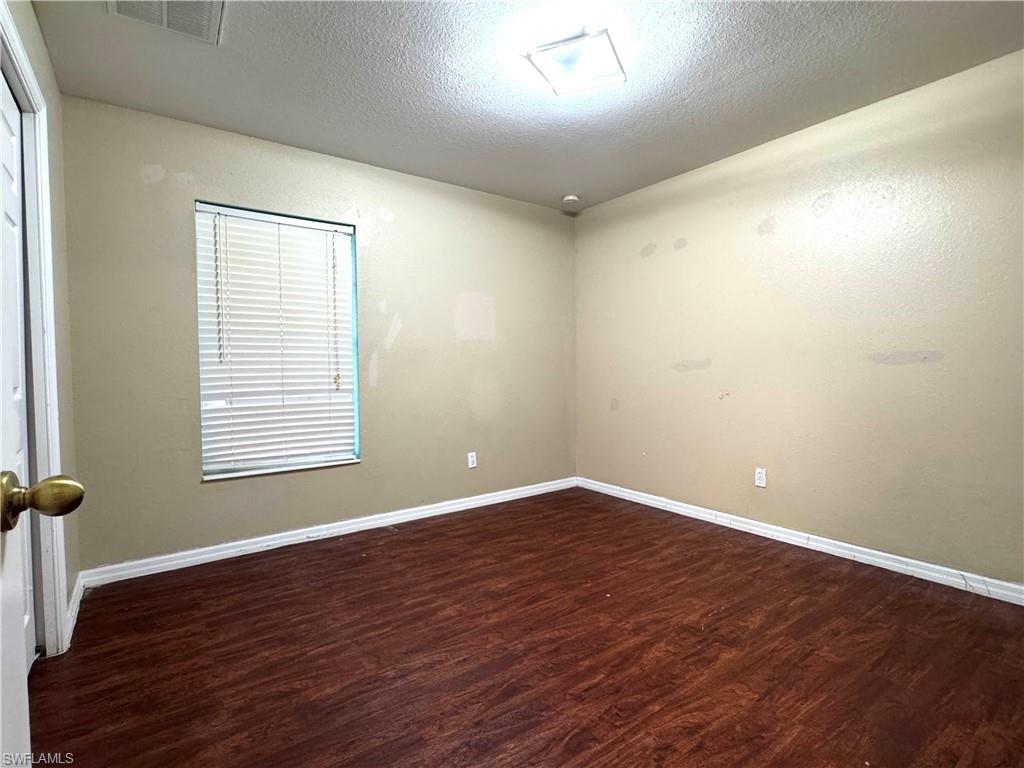 SHADOW LAKES - Residential Lease