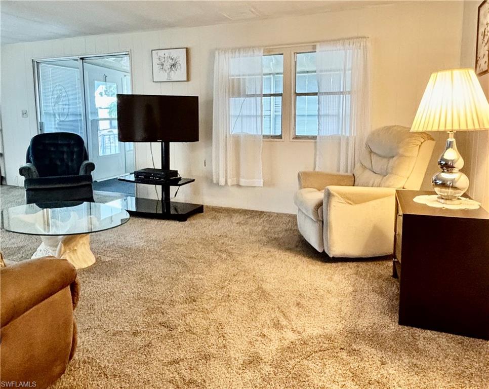 FOREST PARK MOBILE HOME - Residential