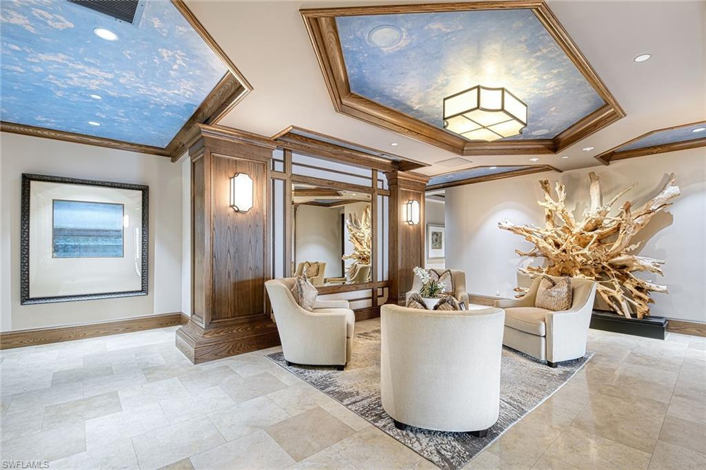 SEAPOINT AT NAPLES CAY - Residential