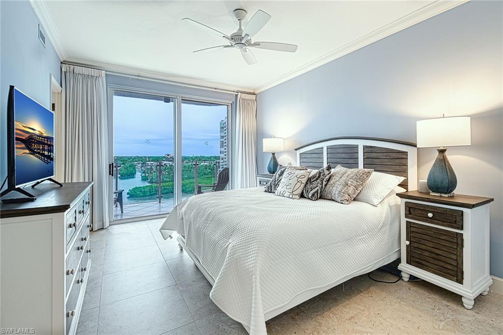 SEAPOINT AT NAPLES CAY - Residential
