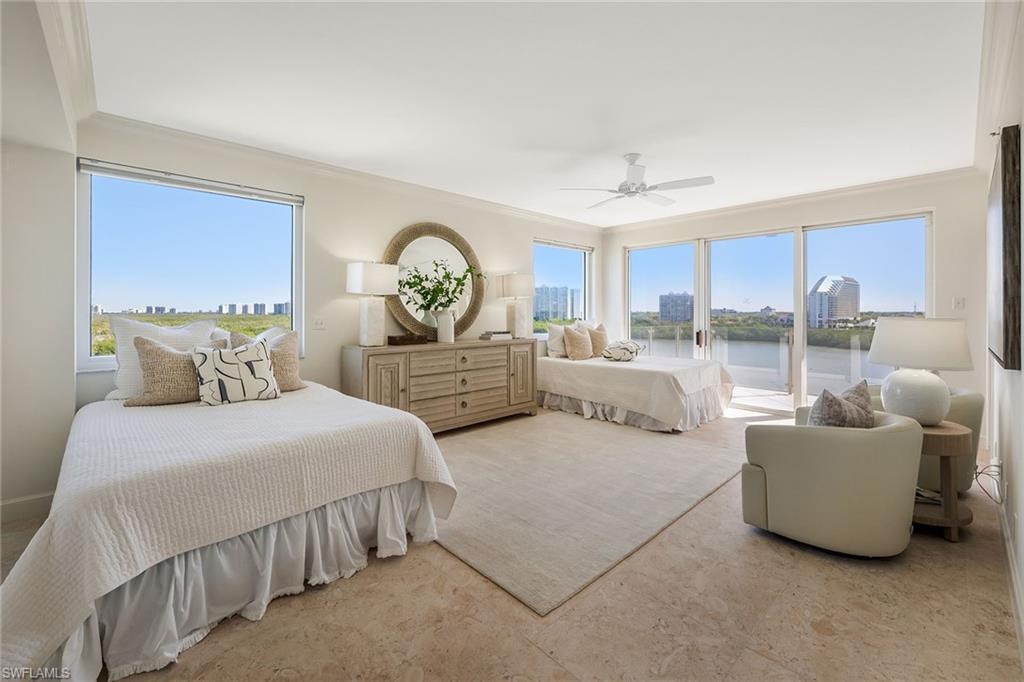 SEAPOINT AT NAPLES CAY - Residential