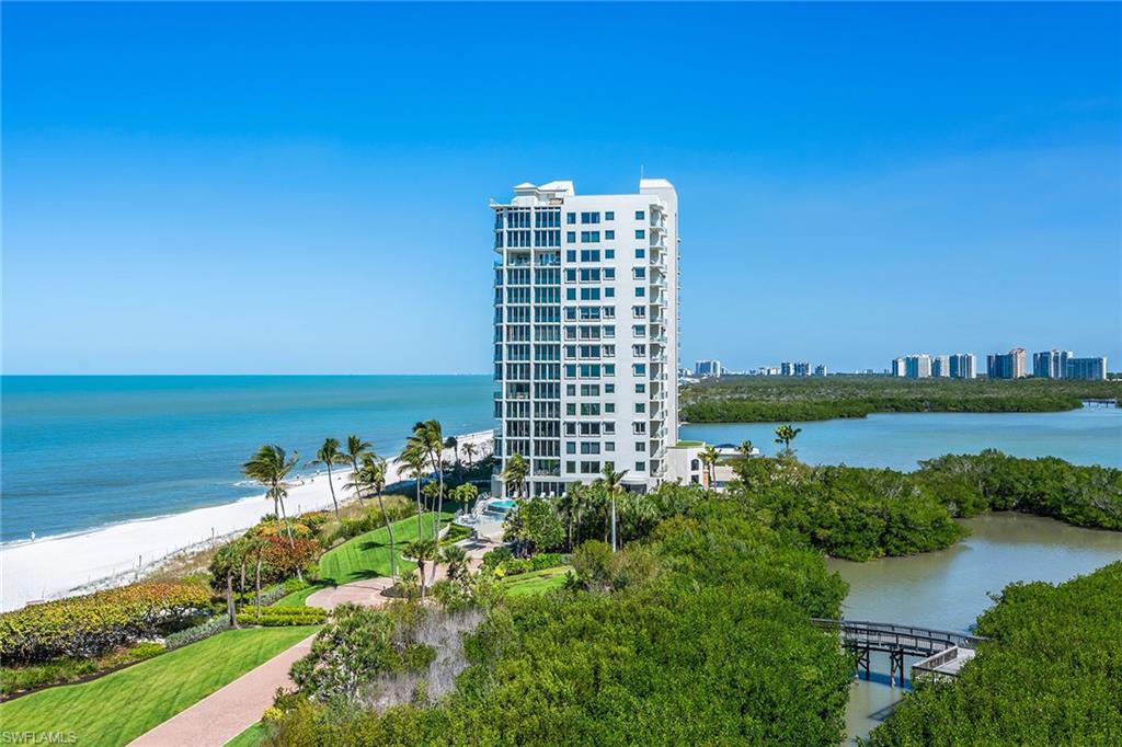 SEAPOINT AT NAPLES CAY - Residential