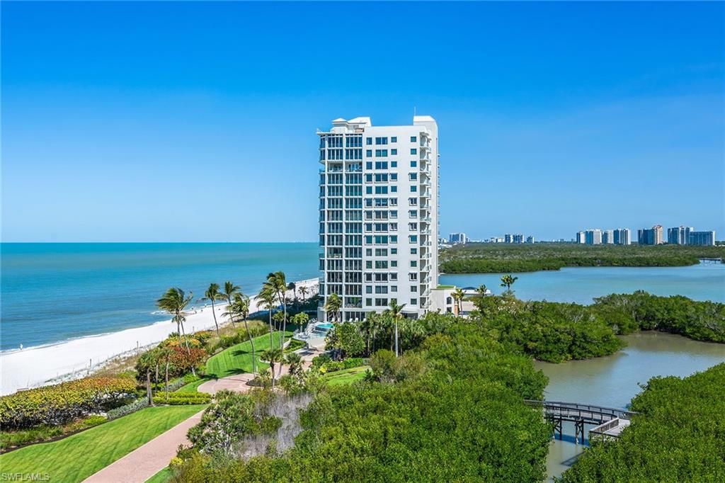 Photo of 10 Seagate DR #6N, NAPLES, FL 34103 (MLS # 225008770)