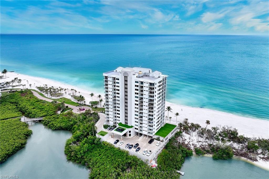 SEAPOINT AT NAPLES CAY - Residential