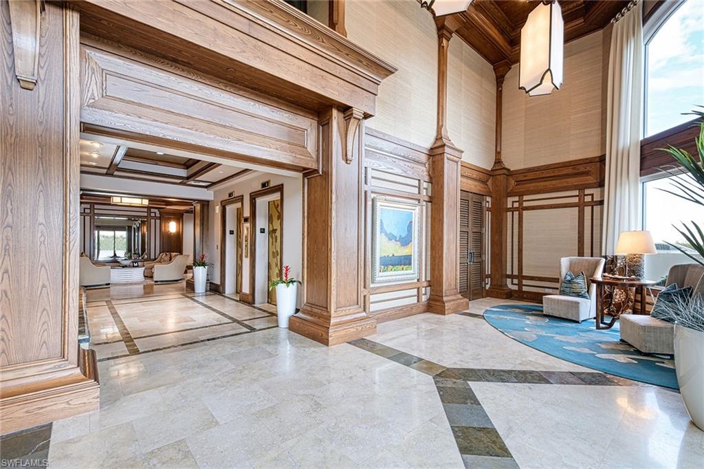 SEAPOINT AT NAPLES CAY - Residential