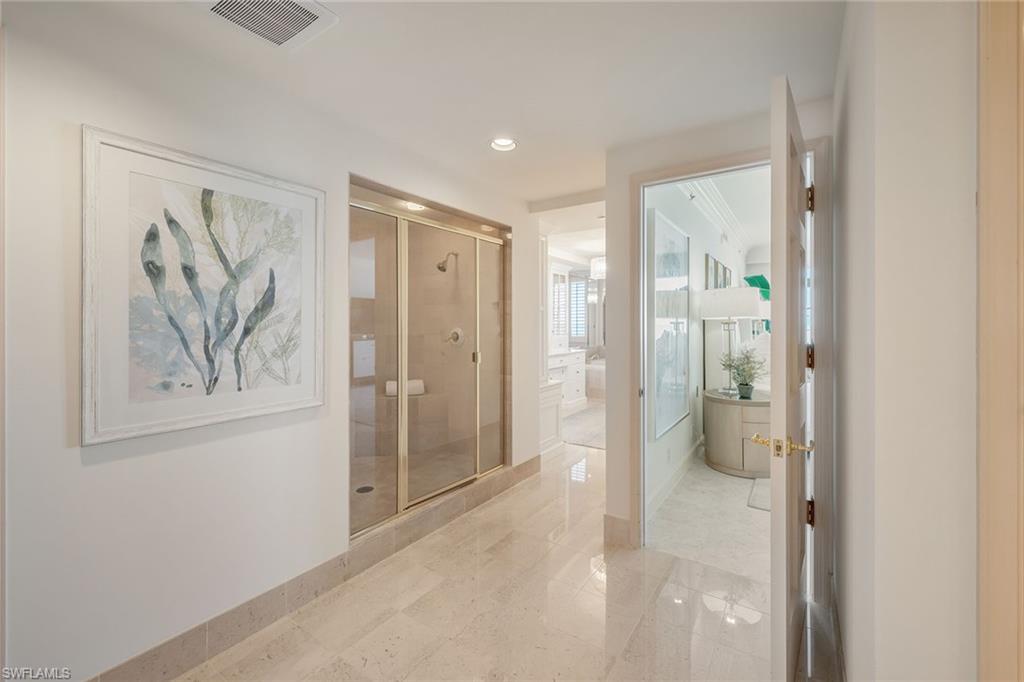 SEAPOINT AT NAPLES CAY - Residential