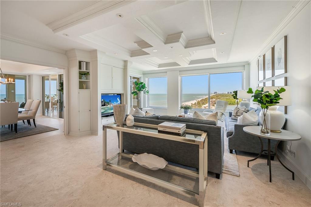 SEAPOINT AT NAPLES CAY - Residential