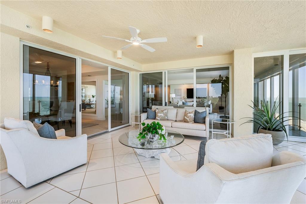 SEAPOINT AT NAPLES CAY - Residential