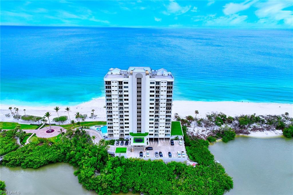 SEAPOINT AT NAPLES CAY - Residential