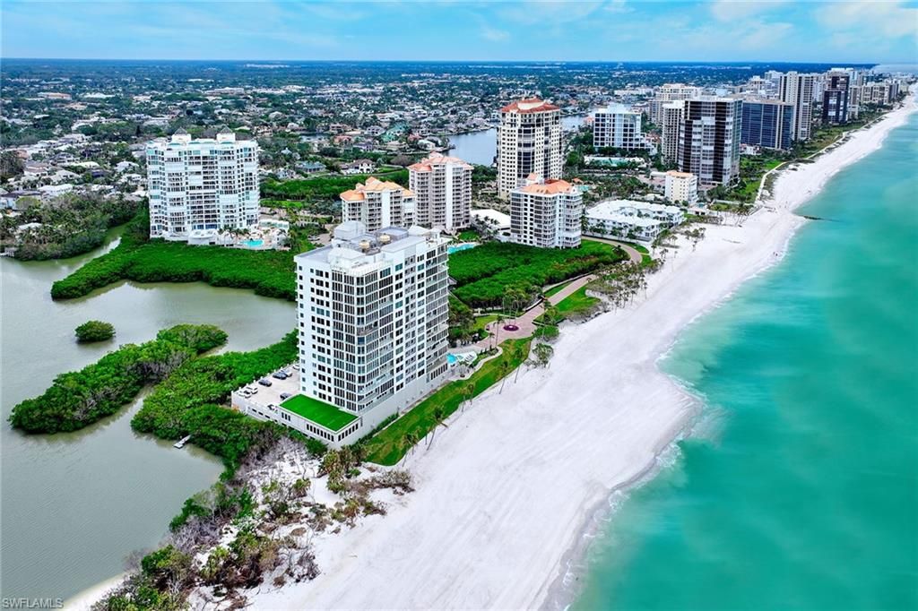 Photo of 10 Seagate DR #6N, NAPLES, FL 34103 (MLS # 225008770)