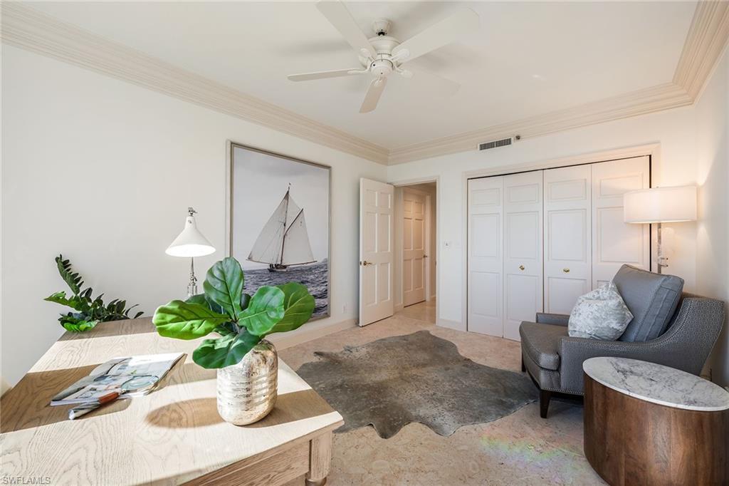 SEAPOINT AT NAPLES CAY - Residential