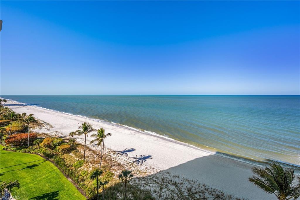 SEAPOINT AT NAPLES CAY - Residential