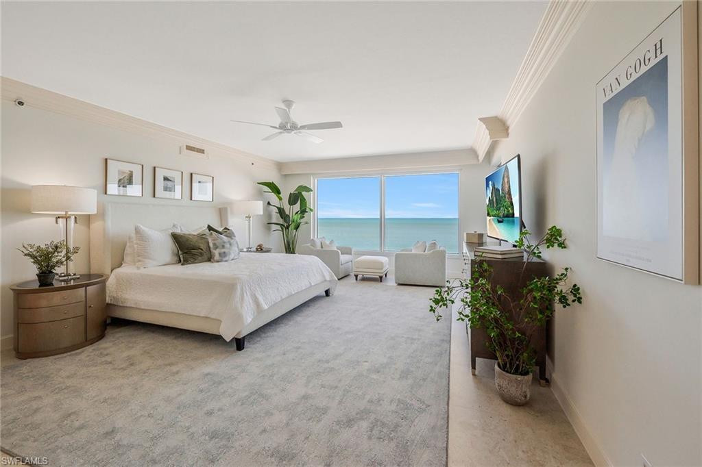 SEAPOINT AT NAPLES CAY - Residential