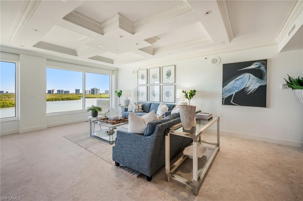 SEAPOINT AT NAPLES CAY - Residential