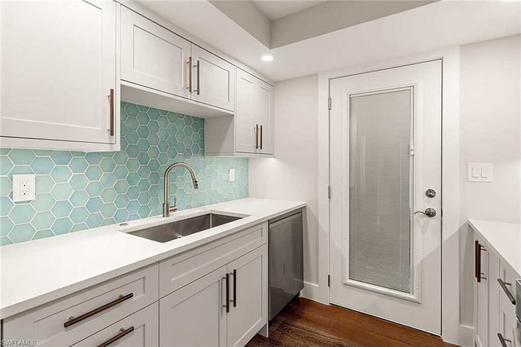 JENNIFER SHORES - Residential