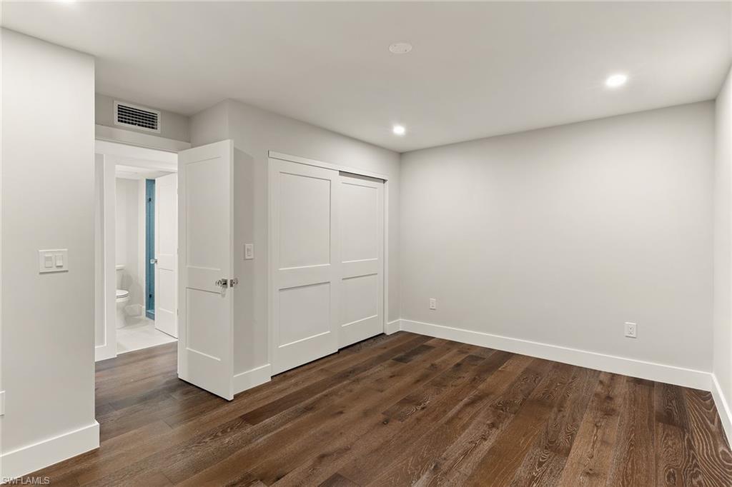 JENNIFER SHORES - Residential