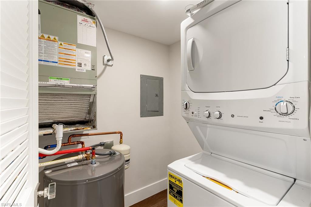 JENNIFER SHORES - Residential