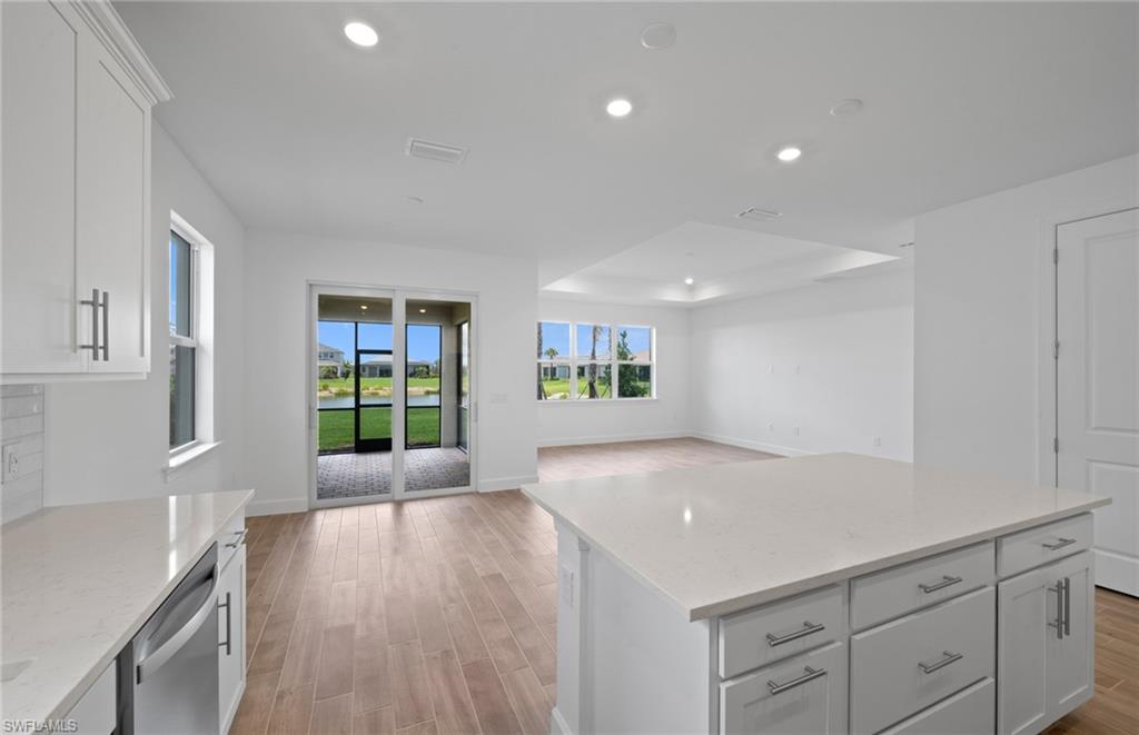 NORTHRIDGE - Residential