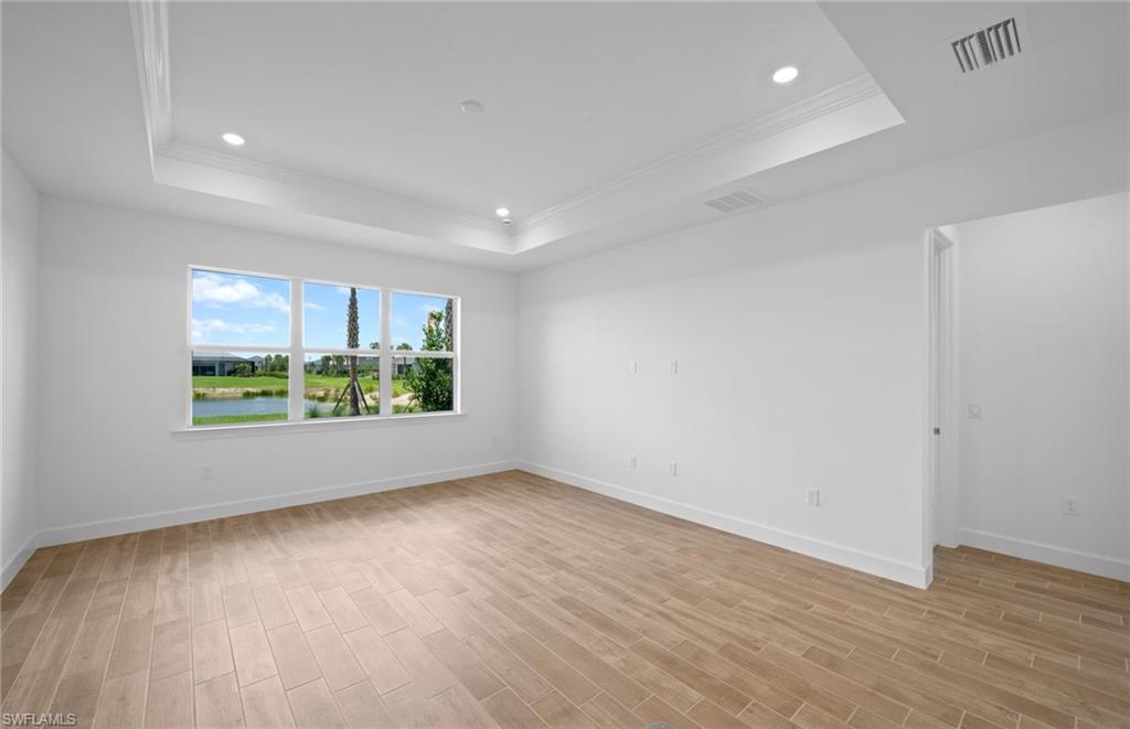 NORTHRIDGE - Residential