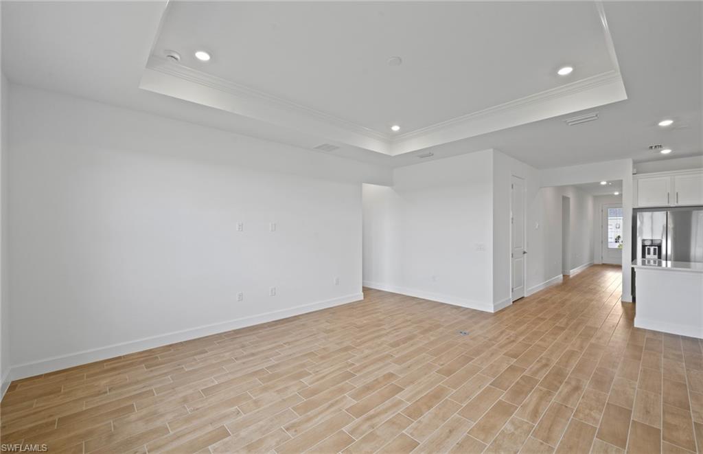 NORTHRIDGE - Residential