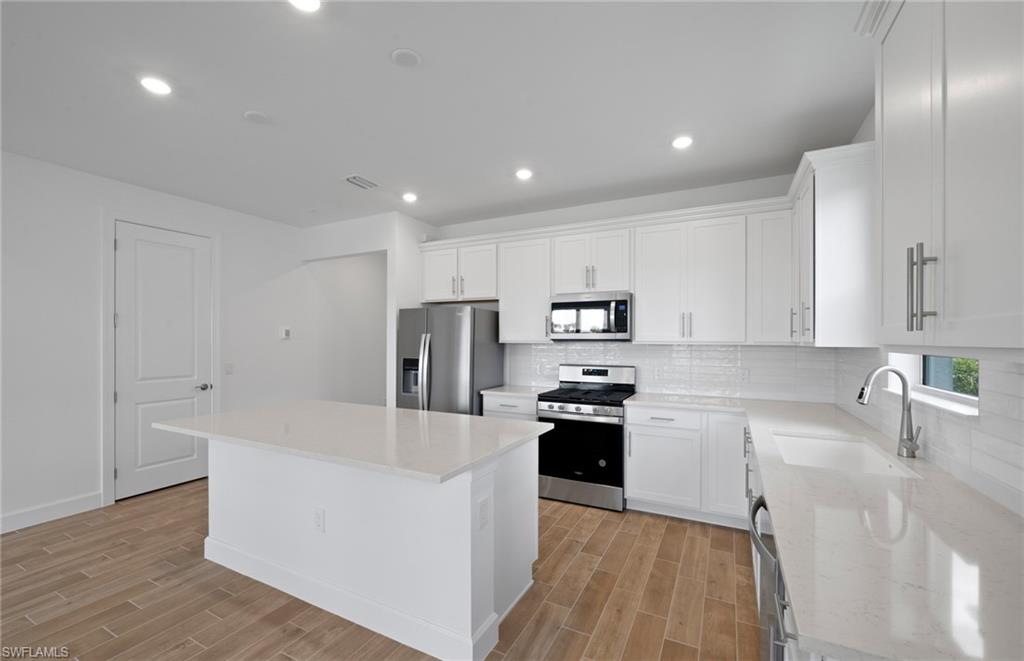 NORTHRIDGE - Residential