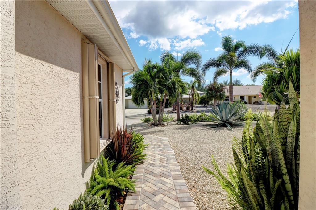 MANATEE BAY UNRECORDED SUBDIVISION - Residential