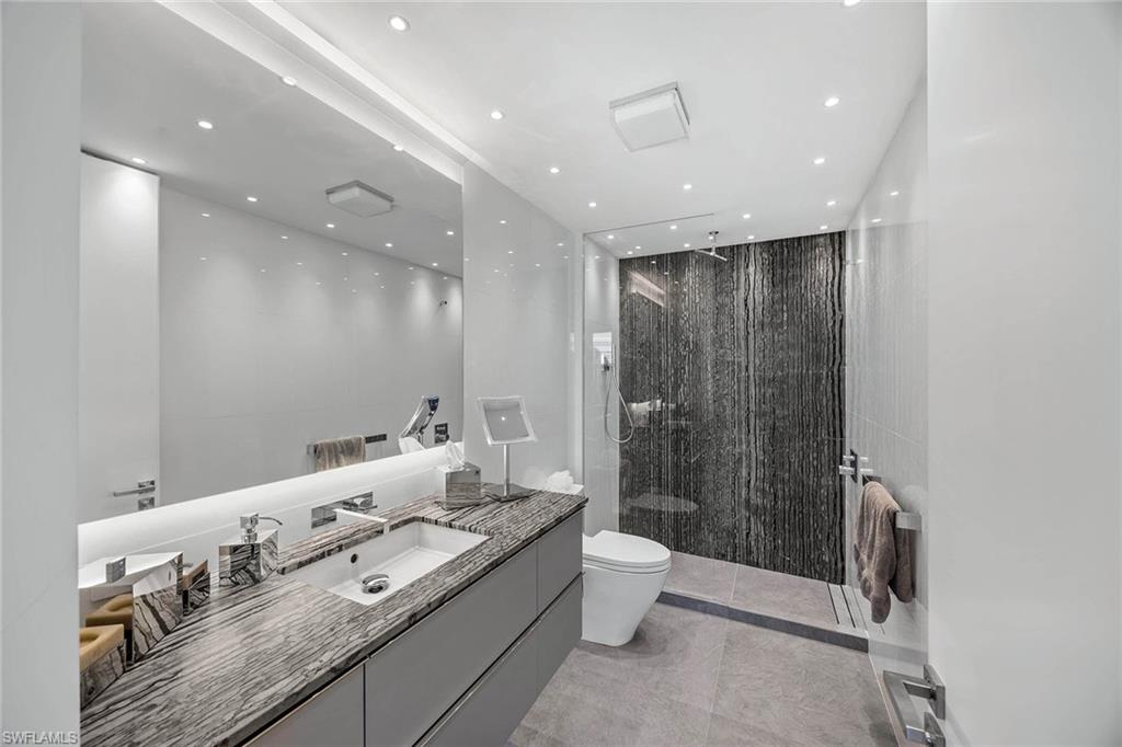 PELICAN ISLE - Residential