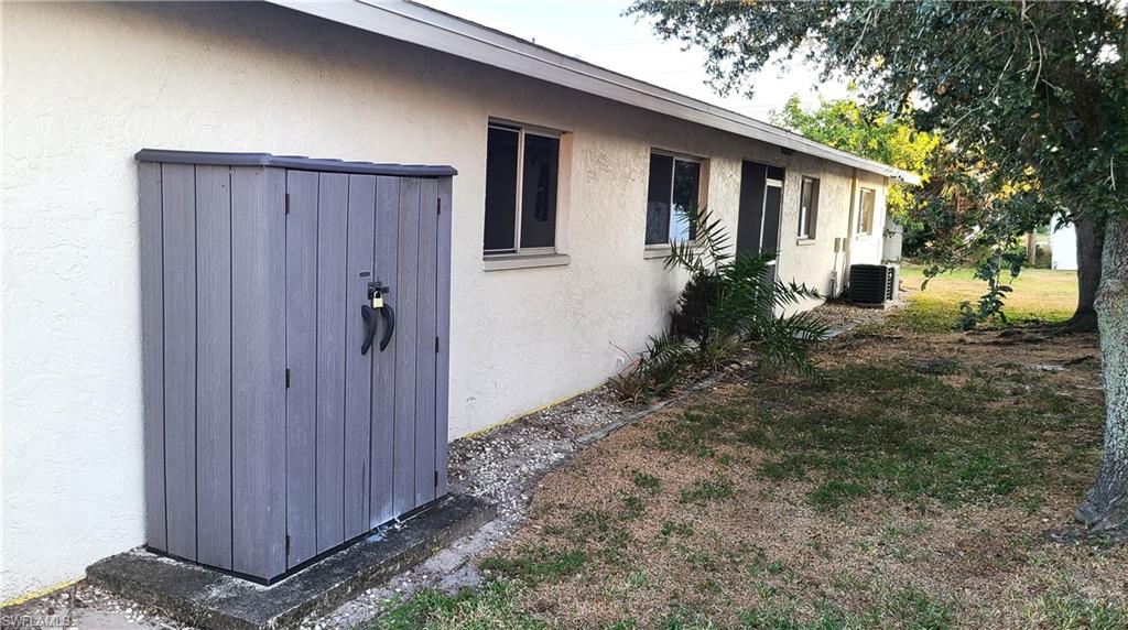 CAPE CORAL - Residential Lease