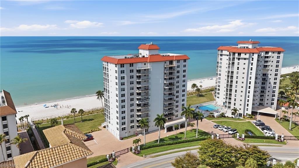 VANDERBILT SHORES - Residential