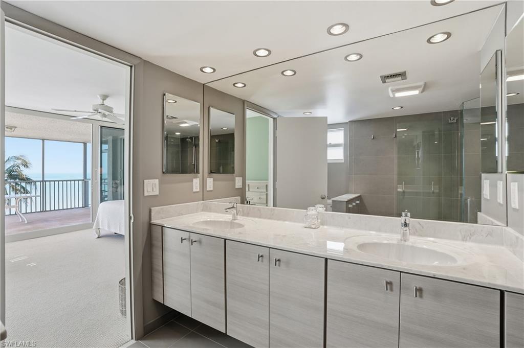 VANDERBILT SHORES - Residential