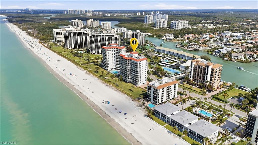 VANDERBILT SHORES - Residential