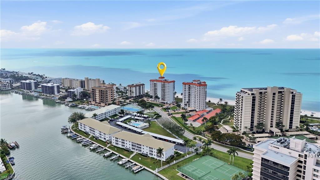 VANDERBILT SHORES - Residential