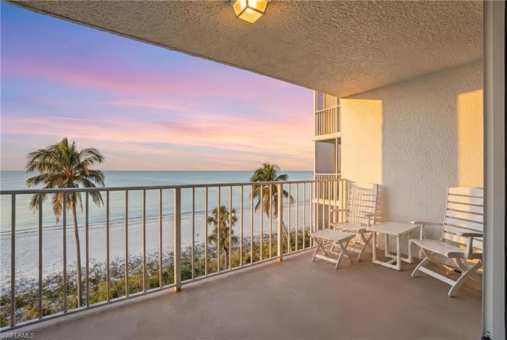 VANDERBILT SHORES - Residential