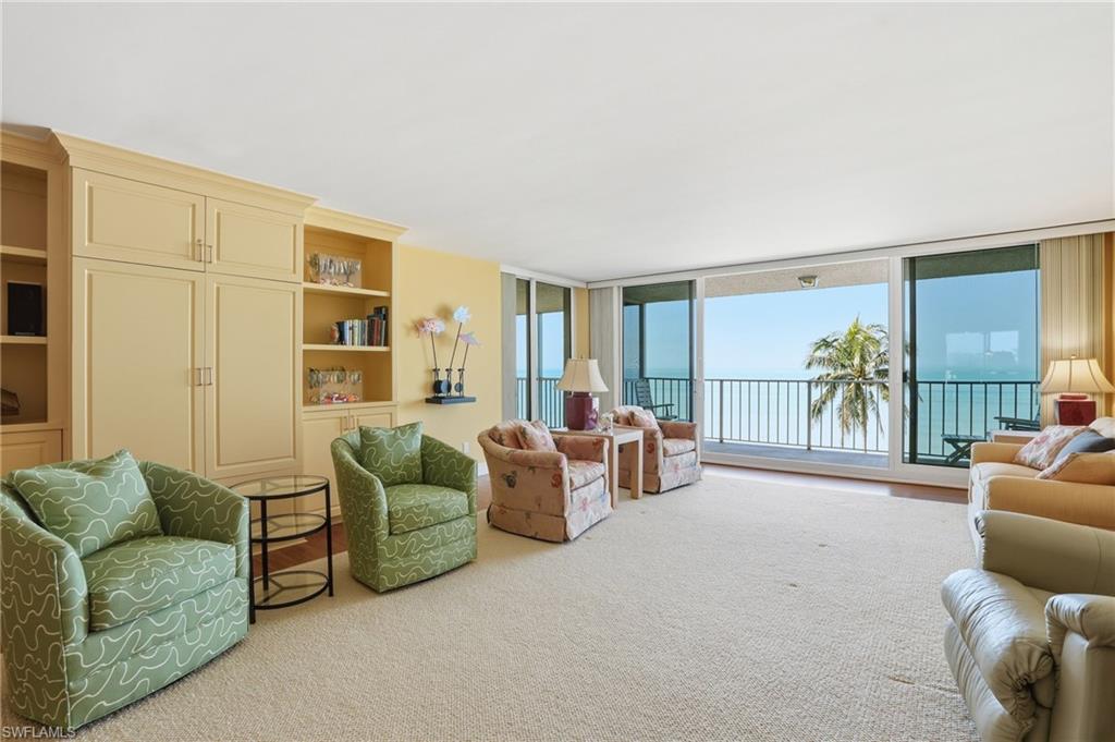 VANDERBILT SHORES - Residential