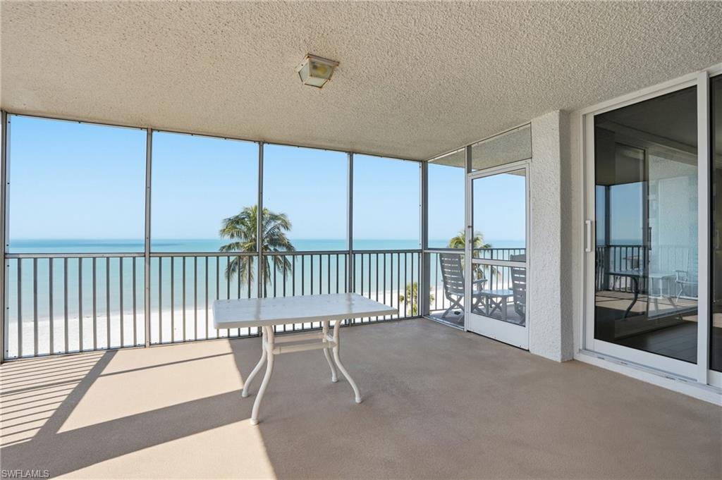 VANDERBILT SHORES - Residential