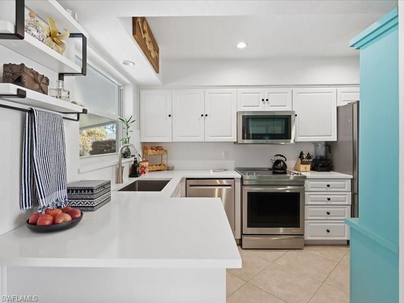 MARCO BEACH - Residential