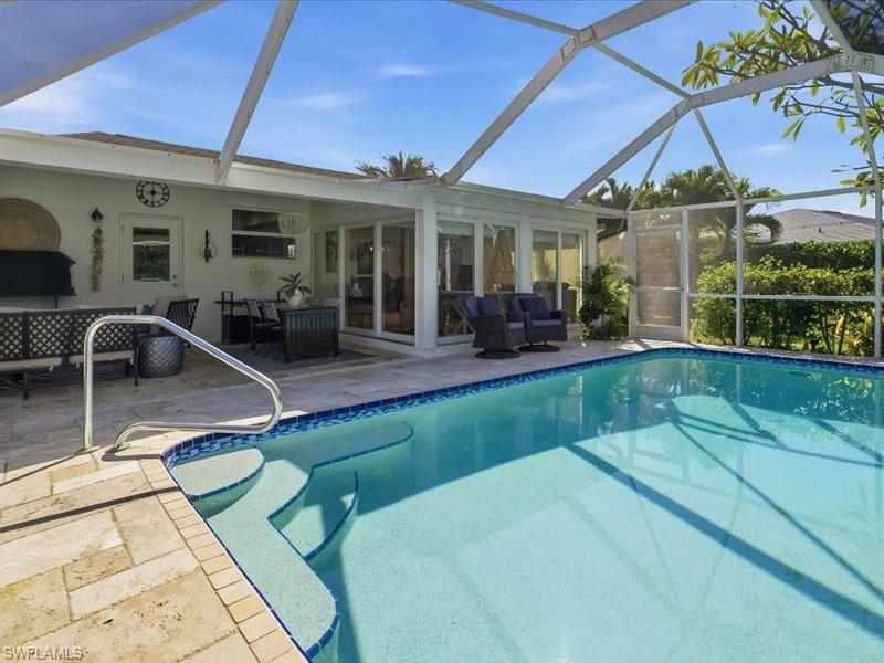 MARCO BEACH - Residential