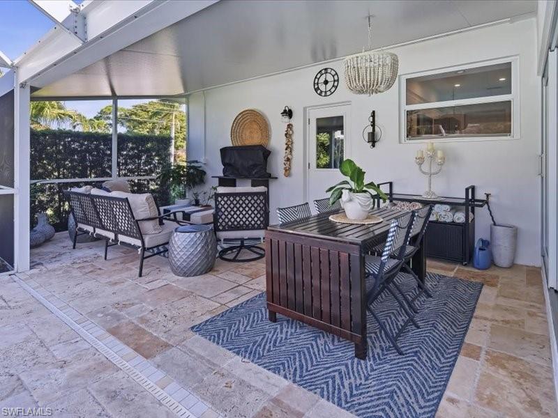 MARCO BEACH - Residential