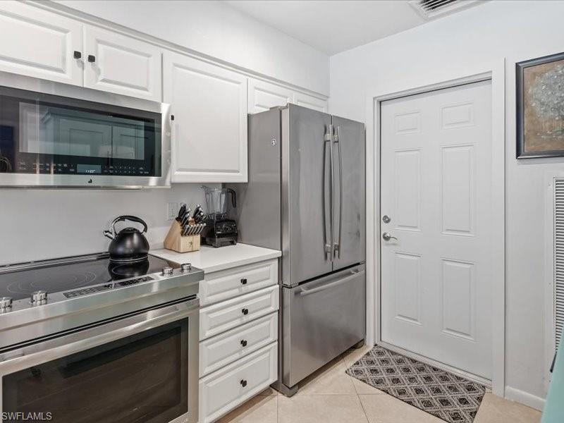 MARCO BEACH - Residential