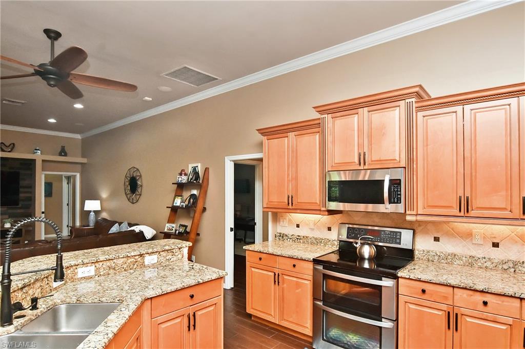 STONEYBROOK - Residential