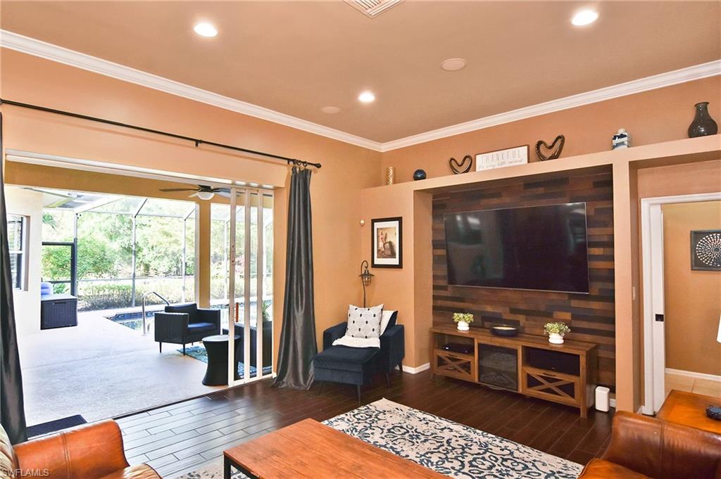 STONEYBROOK - Residential