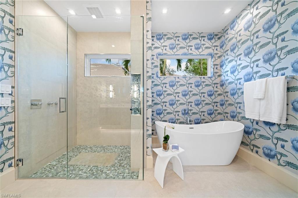 PARROT CAY - Residential