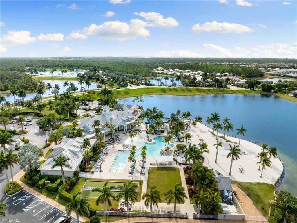 PARROT CAY - Residential